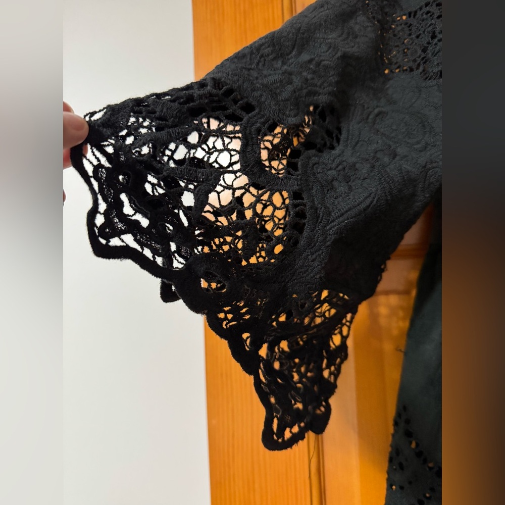 Black Lace Tunic Top - Picture 2 of 4